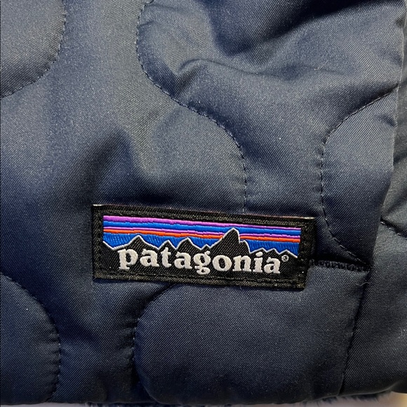 Patagonia Navy Quilted Puffer Hooded Jacket 3-6 month size unisex - Picture 2 of 7